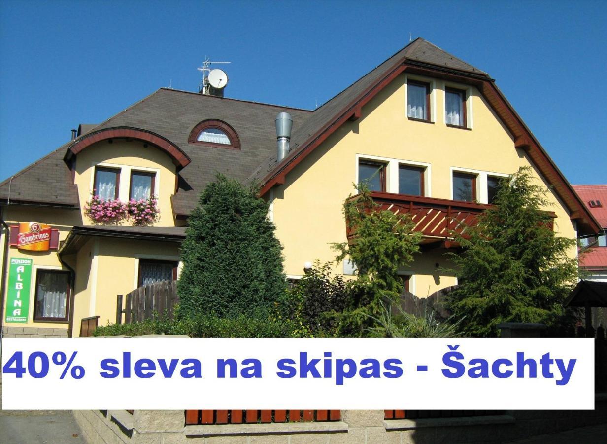 Penzion Albina - Restaurace Vysoke nad Jizerou Luaran gambar