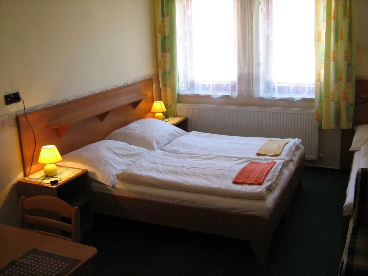 Penzion Albina - Restaurace Vysoke nad Jizerou Luaran gambar