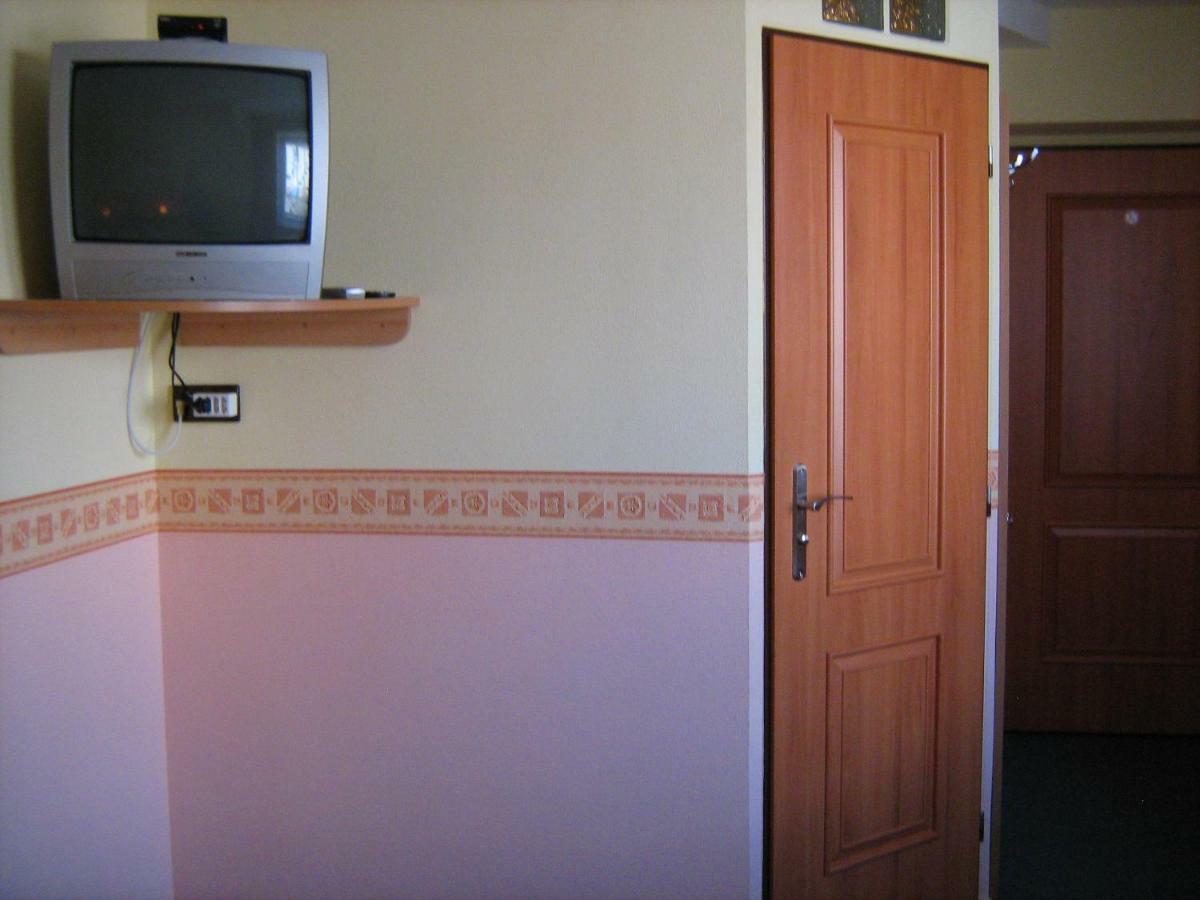 Penzion Albina - Restaurace Vysoke nad Jizerou Luaran gambar